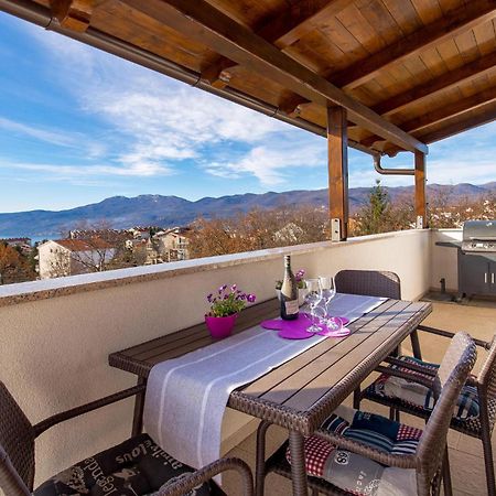 Gorgeous Apartment In Rijeka With Kitchen ภายนอก รูปภาพ
