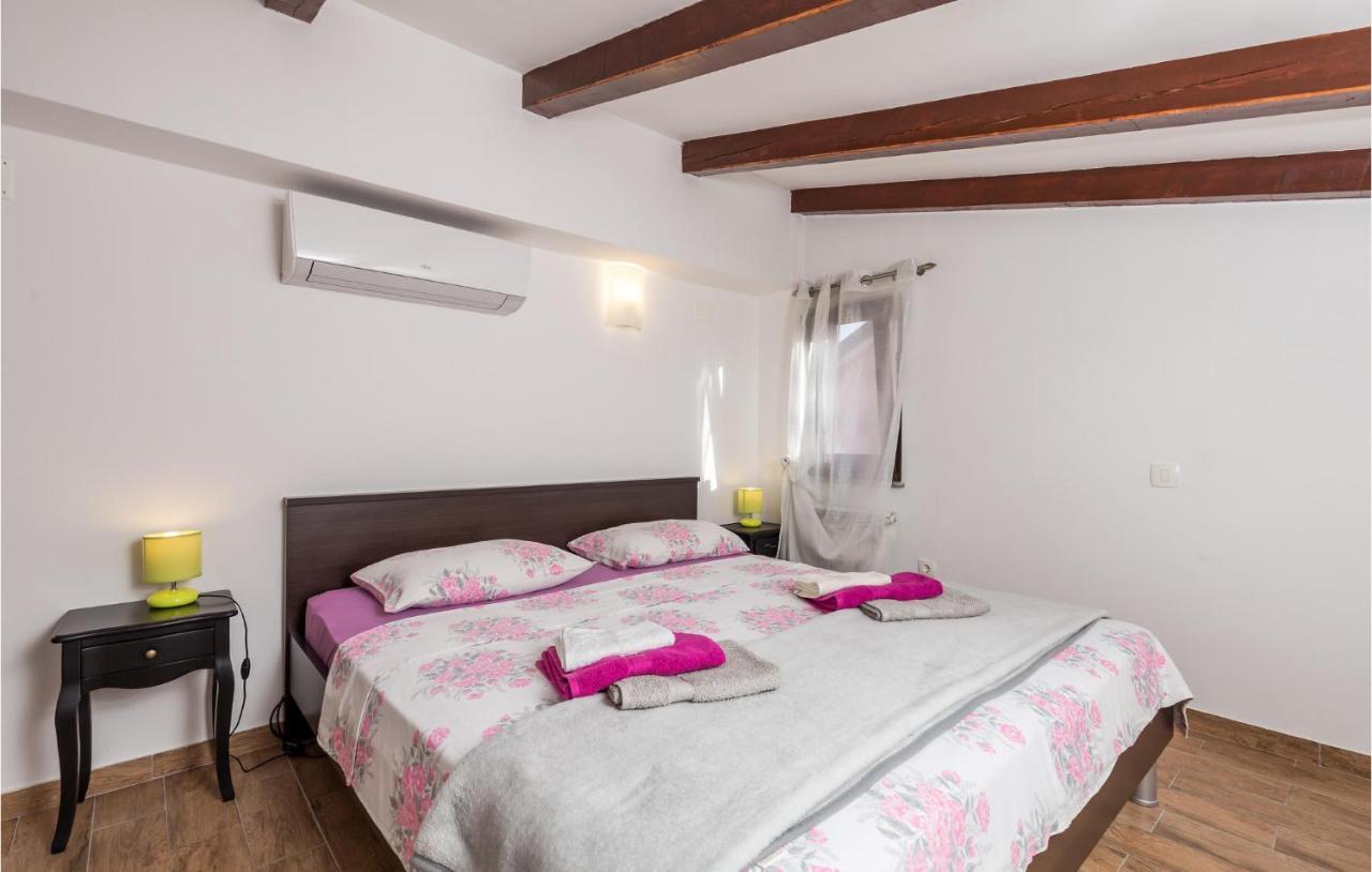 Gorgeous Apartment In Rijeka With Kitchen ภายนอก รูปภาพ