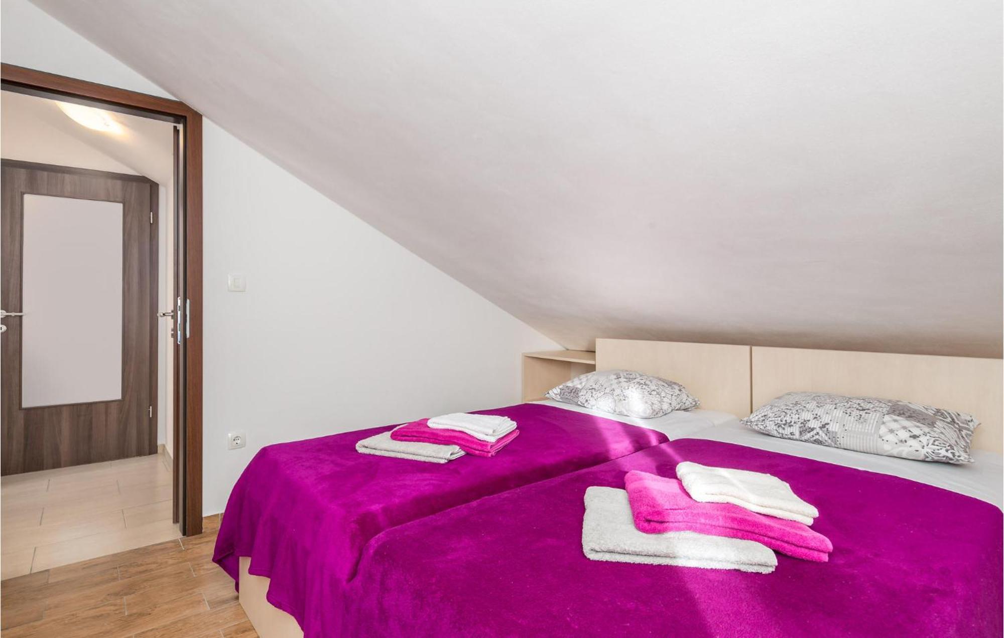 Gorgeous Apartment In Rijeka With Kitchen ภายนอก รูปภาพ