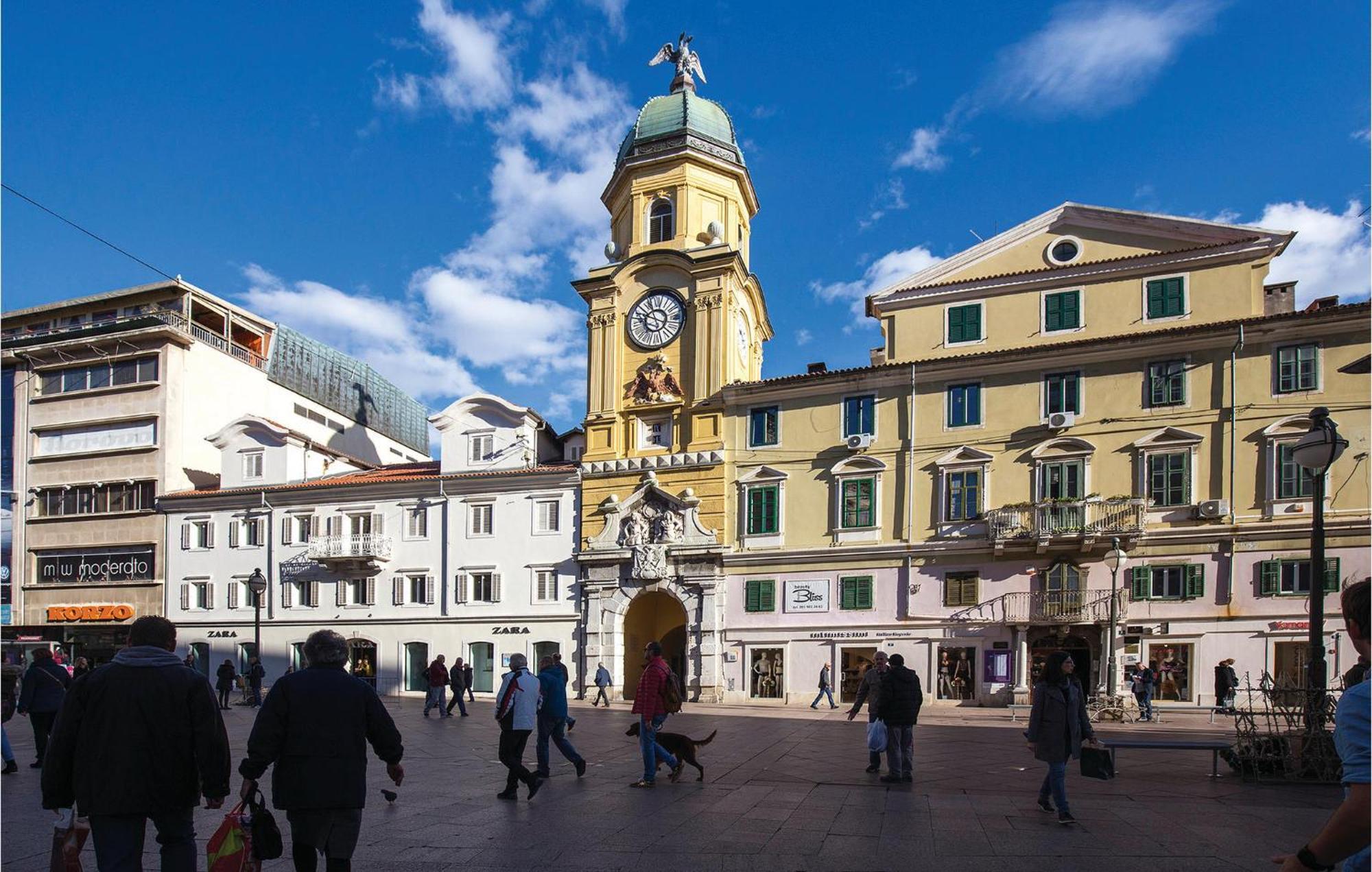 Gorgeous Apartment In Rijeka With Kitchen ภายนอก รูปภาพ